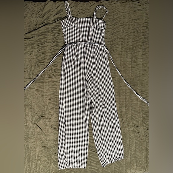 Francesca's Collections Pants - Francesca’s Black and White Jumpsuit Size Women’s XXS